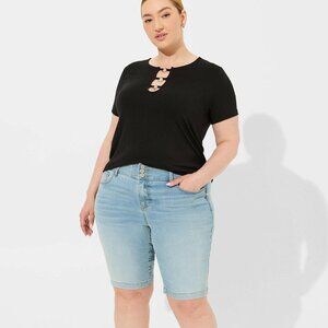 NWT Torrid Black Super Soft Crew Neck O-Ring Fitted Tee